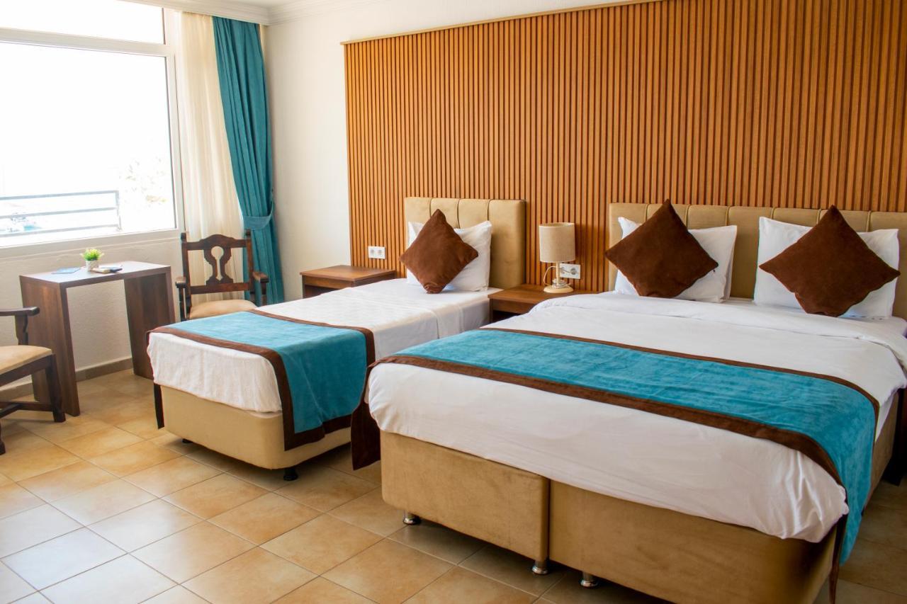 Double Room with Balcony and Sea View,1374128249:JPEG
