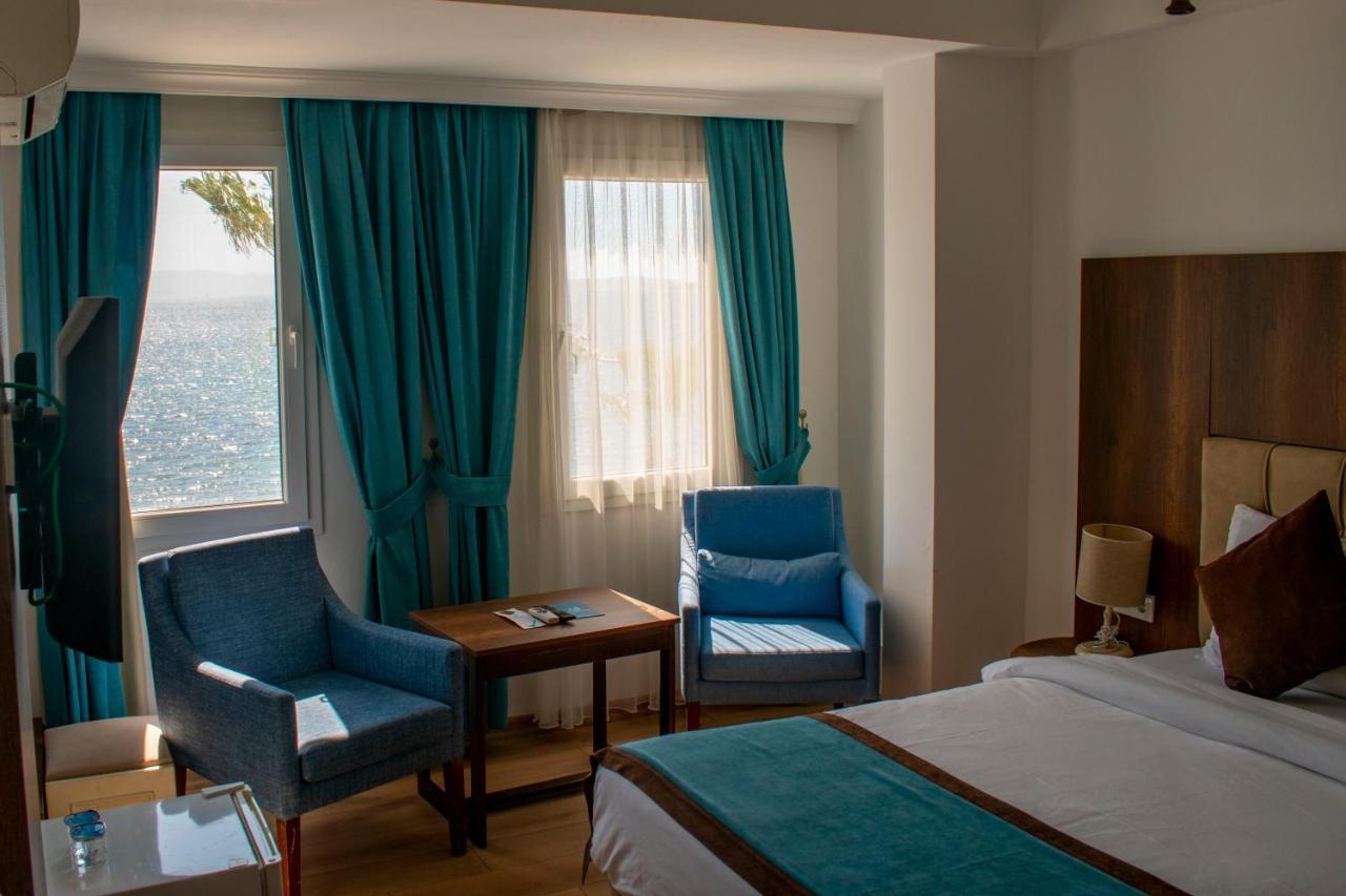 Queen Room with Sea View,1379230808:JPEG